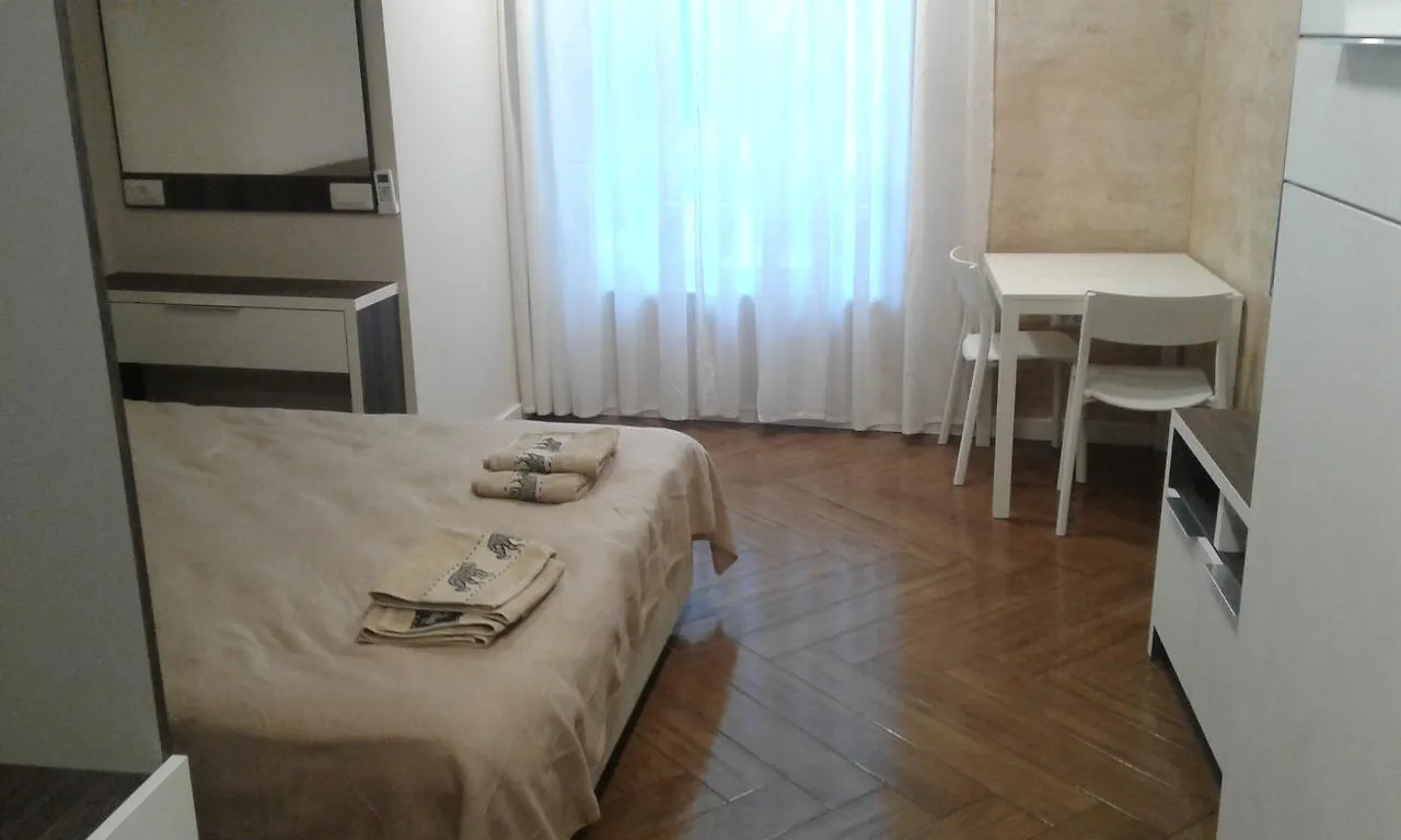 Luxury Apartment Sofia 0*,